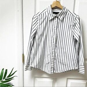 Banana Republic Classic Cotton Shirt in Blue White Multi-stripe